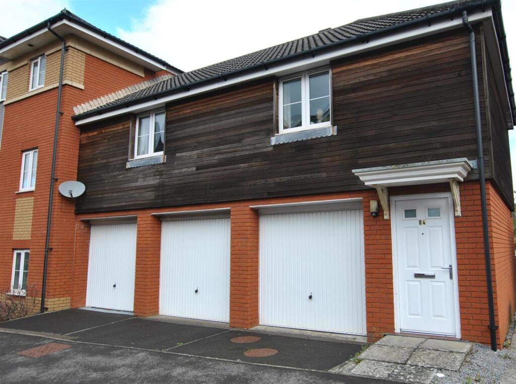 2 bed Semi Detached for rent in Bristol. From Greenwoods Property Centre Ltd - Knowle