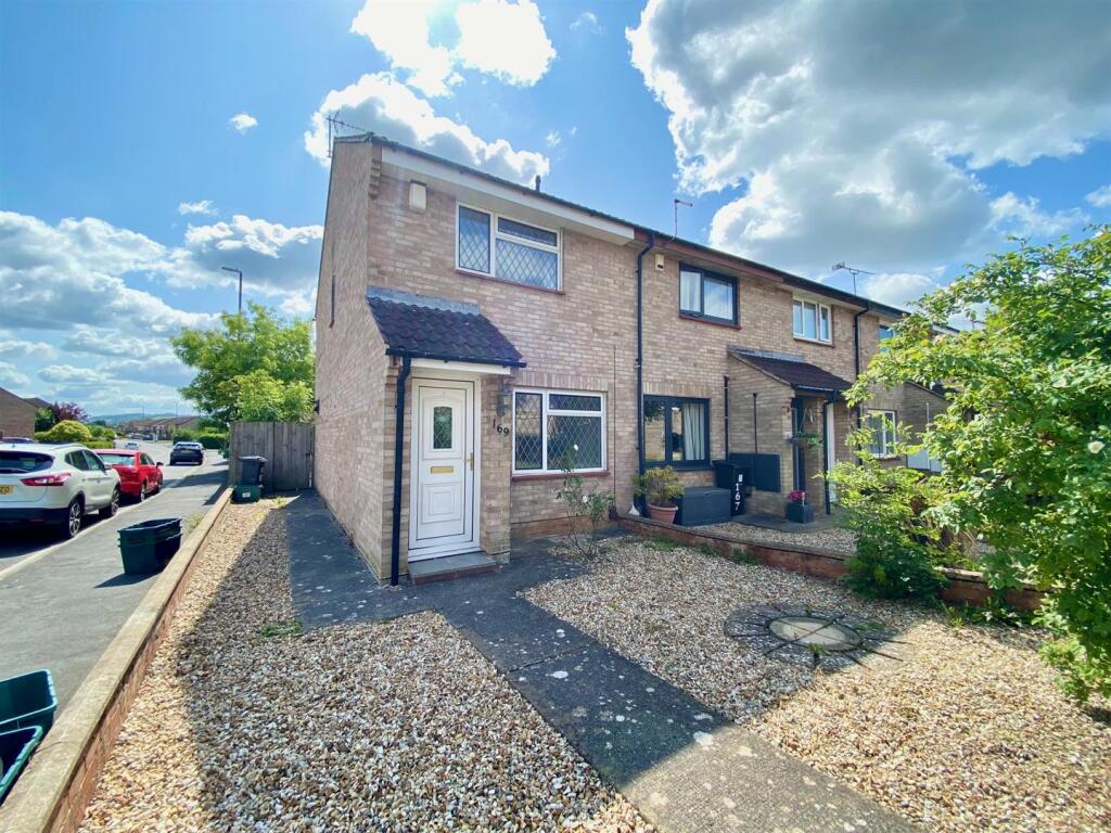 2 bed End of Terrace for rent in Oldland. From Greenwoods Property Centre Ltd - Knowle