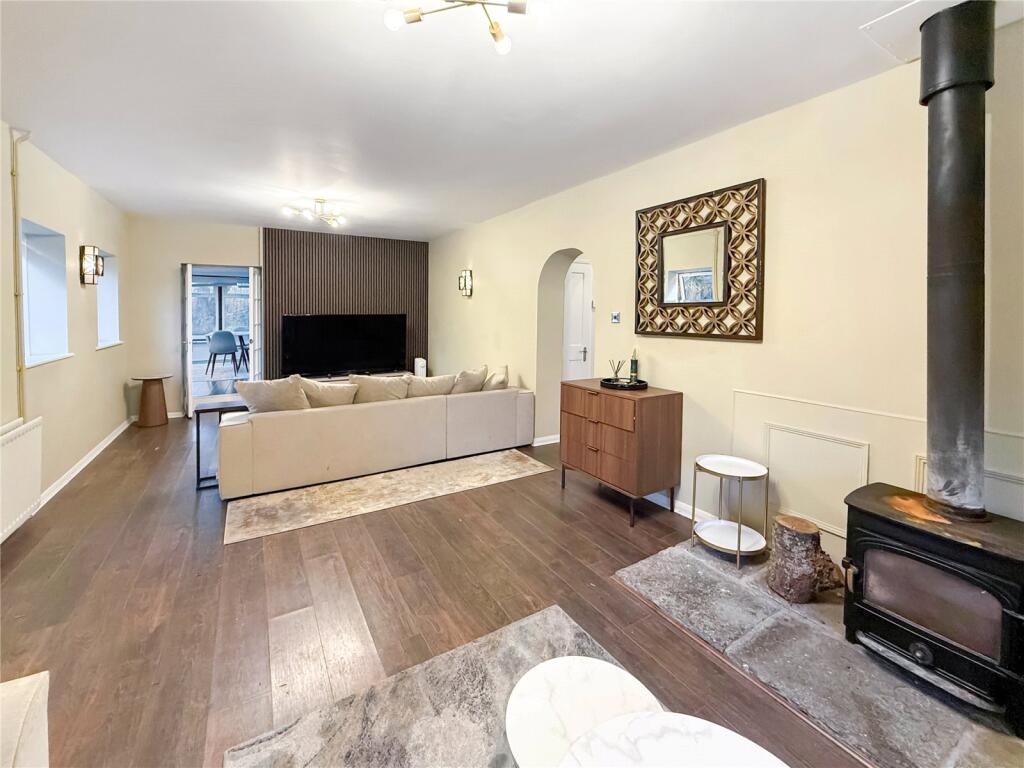 2 bed Semi Detached for rent in Hurst Wickham. From Hunters Estate Agents - Burgess Hill