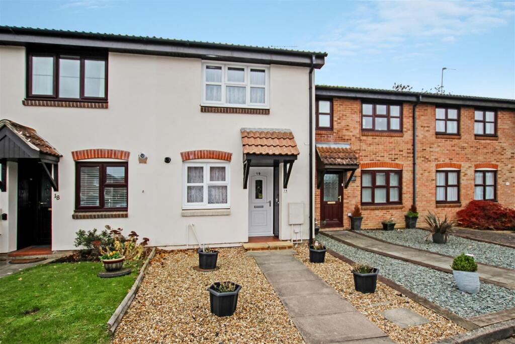 2 bed Mid Terraced House for rent in Burgess Hill. From Hunters Estate Agents - Burgess Hill