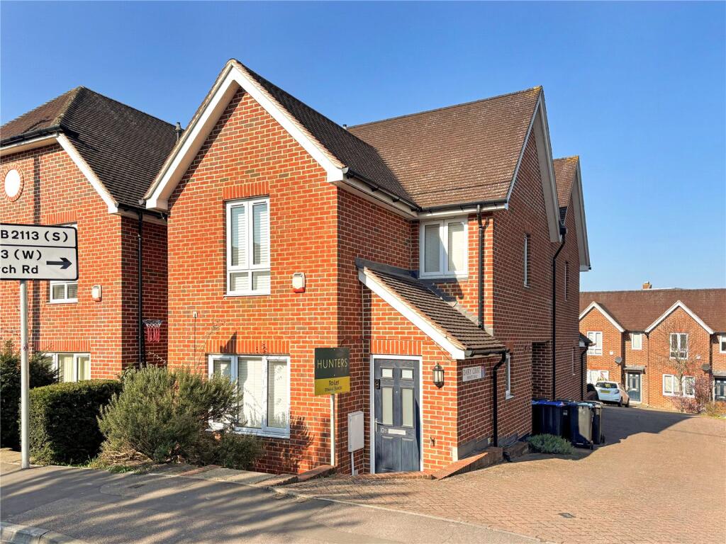 2 bed Detached for rent in Burgess Hill. From Hunters Estate Agents - Burgess Hill 2 bed Detached for rent in Burgess Hill. From Hunters Estate Agents - Burgess Hill
