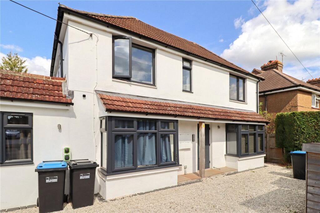 2 bed Apartment for rent in Burgess Hill. From Hunters Estate Agents - Burgess Hill 2 bed Apartment for rent in Burgess Hill. From Hunters Estate Agents - Burgess Hill