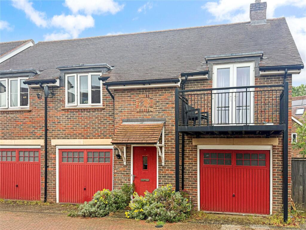 2 bed Annexe for rent in Burgess Hill. From Hunters Estate Agents - Burgess Hill 2 bed Annexe for rent in Burgess Hill. From Hunters Estate Agents - Burgess Hill