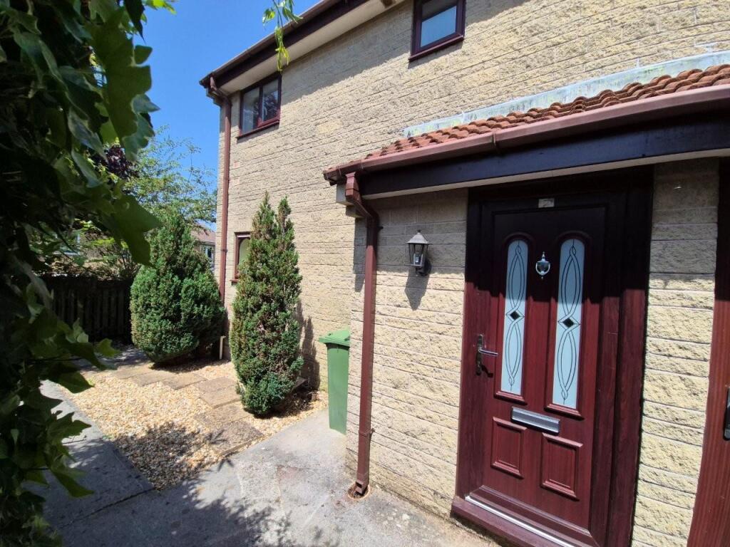 1 bed 1st Floor Flat for rent in Bristol. From Barons Property Centre Ltd - Midsomer Norton