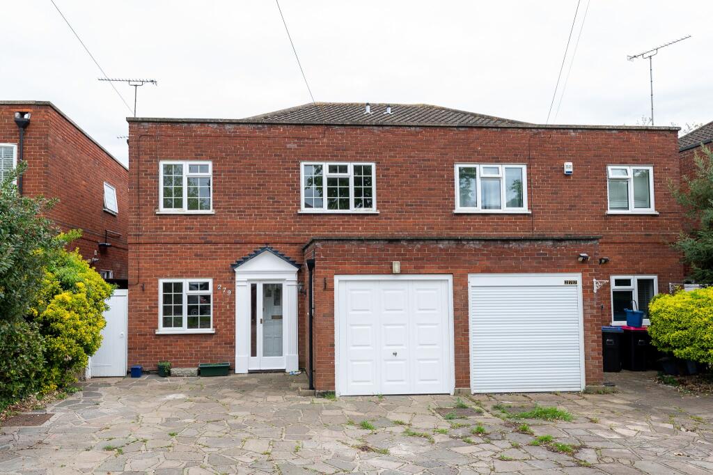 3 bed Semi Detached for rent in Southend-on-Sea. From Ashleigh Stone - Leigh on Sea