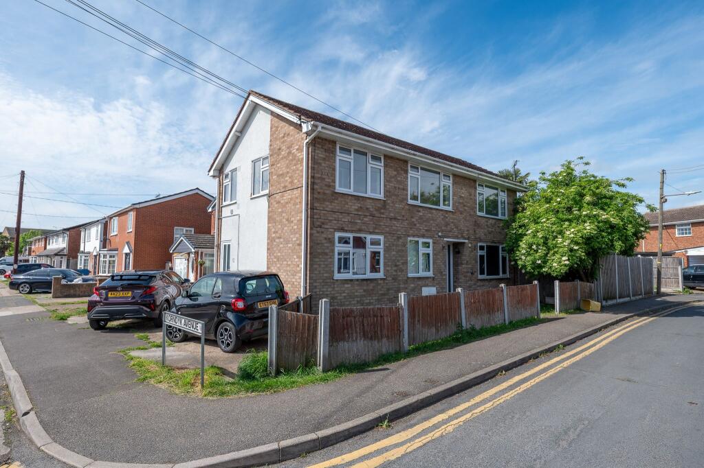 2 bed 1st Floor Flat for rent in Canvey Island. From Ashleigh Stone - Leigh on Sea