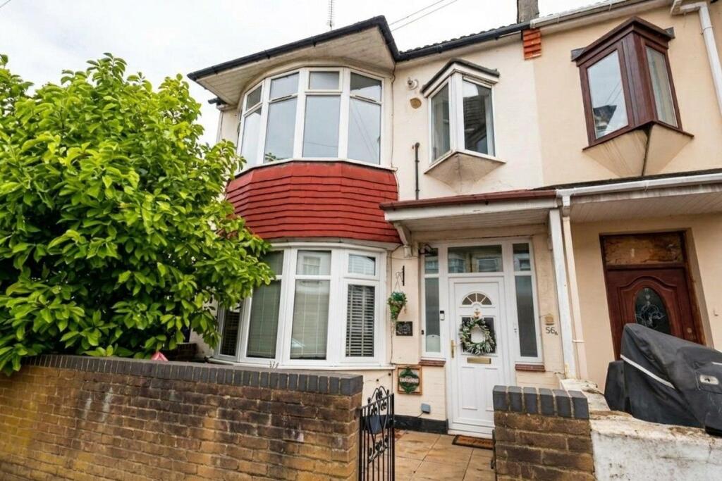 1 bed 1st Floor Flat for rent in Southend-on-Sea. From Ashleigh Stone - Leigh on Sea 1 bed 1st Floor Flat for rent in Southend-on-Sea. From Ashleigh Stone - Leigh on Sea