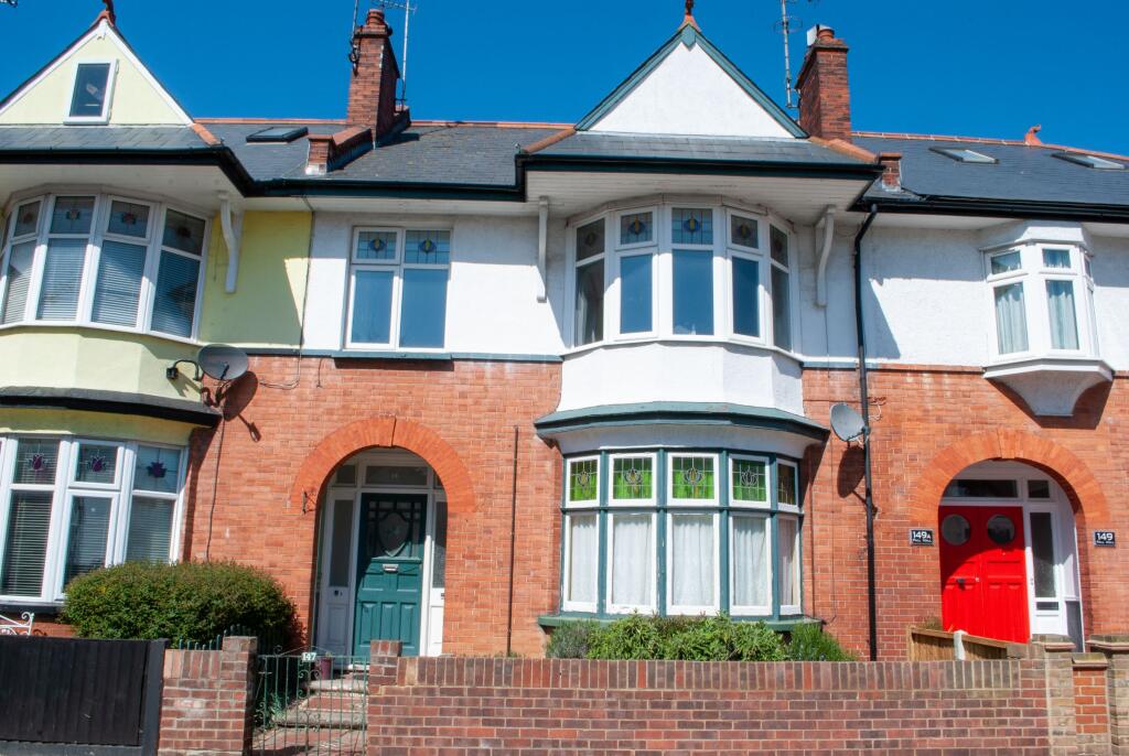 2 bed 1st Floor Flat for rent in Southend-on-Sea. From Ashleigh Stone - Leigh on Sea 2 bed 1st Floor Flat for rent in Southend-on-Sea. From Ashleigh Stone - Leigh on Sea