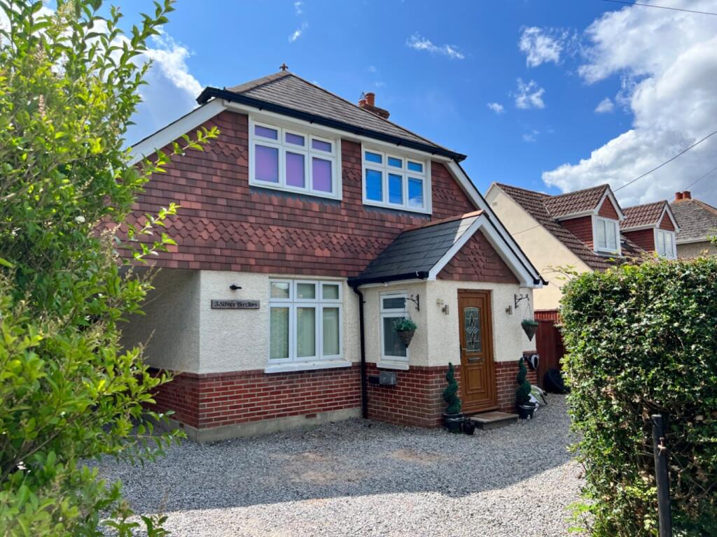 4 bed Detached for rent in Southampton. From Easton Residential - Holbury