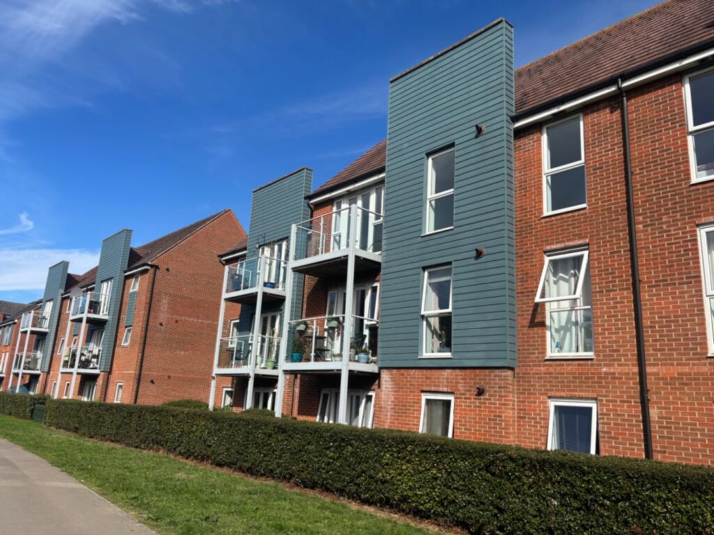 2 bed Apartment for rent in Eastleigh. From Easton Residential - Holbury 2 bed Apartment for rent in Eastleigh. From Easton Residential - Holbury