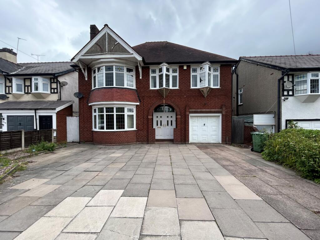 5 bed Detached for rent in Halesowen. From Hicks Hadley - Halesowen 5 bed Detached for rent in Halesowen. From Hicks Hadley - Halesowen