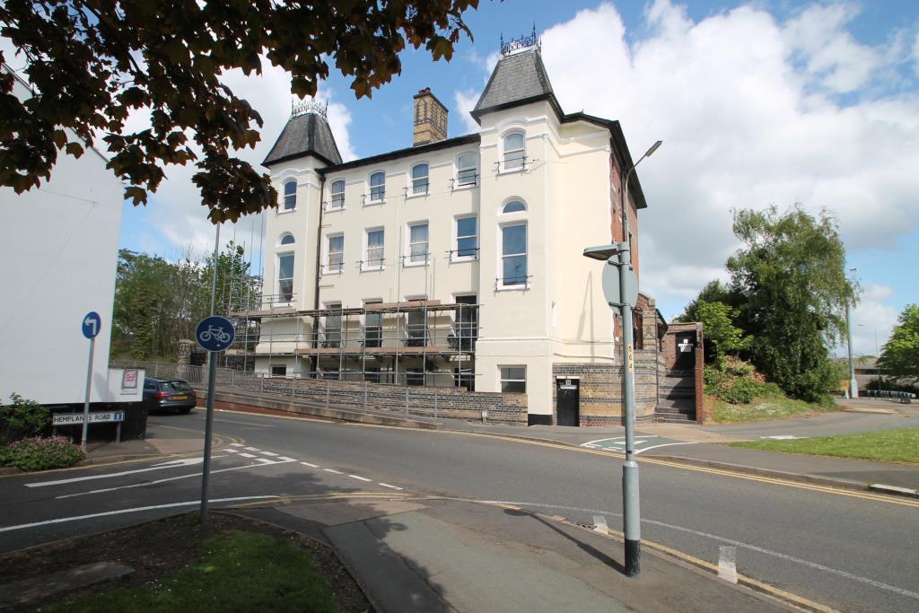 1 bed Apartment for rent in Stourbridge. From Hicks Hadley - Halesowen 1 bed Apartment for rent in Stourbridge. From Hicks Hadley - Halesowen