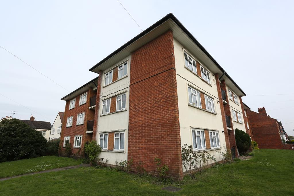 2 bed Apartment for rent in Stourbridge. From Hicks Hadley - Halesowen