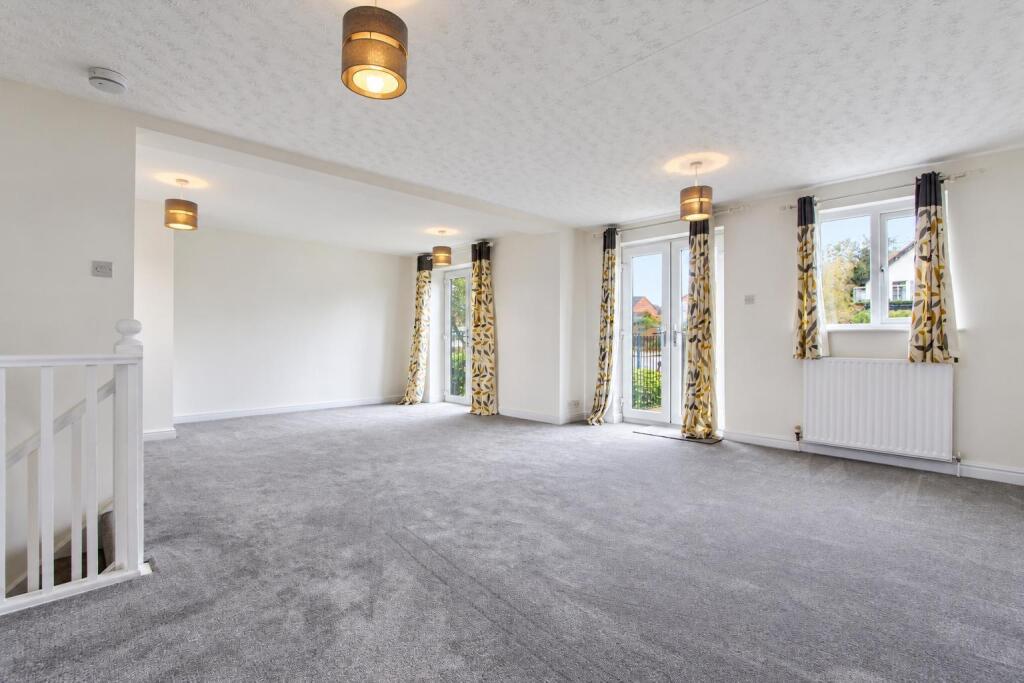 2 bed Mews for rent in Lymm. From Ridgeway Residential Estate Agent - Lymm