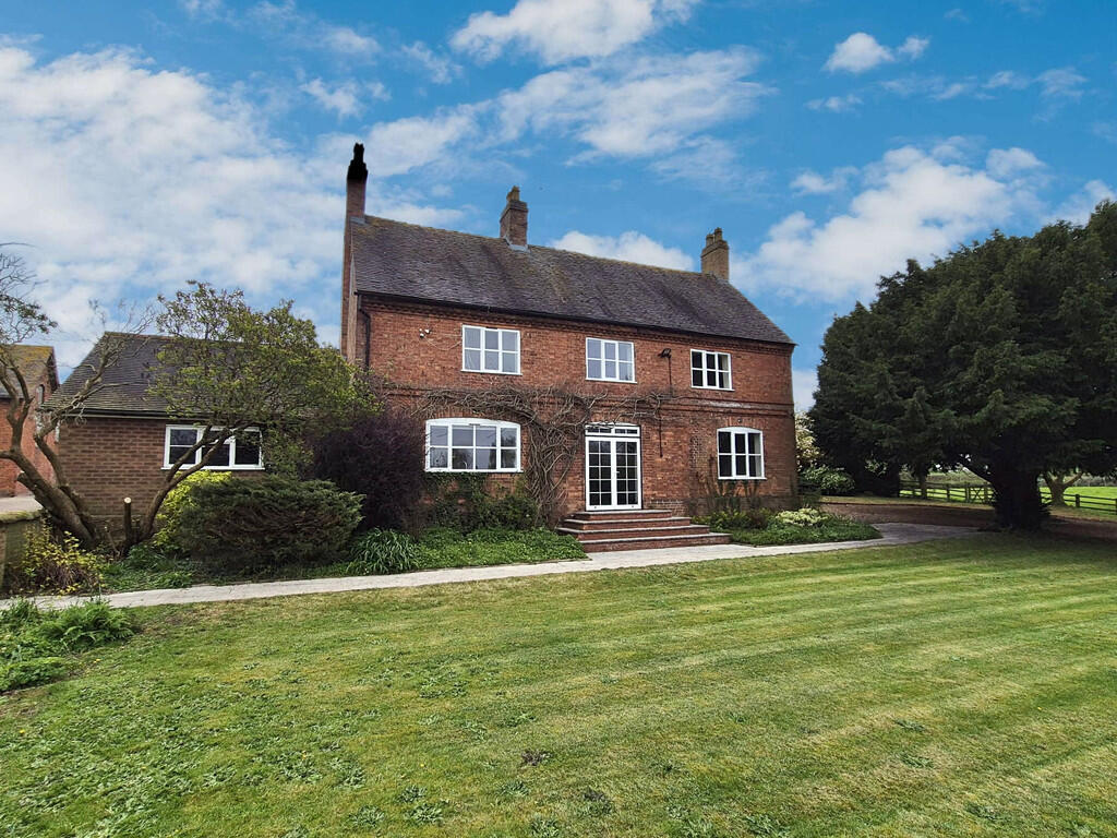 4 bed Farm House for rent in Market Drayton. From Barbers - Market Drayton