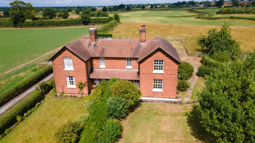 3 bed Semi Detached for rent in Whitchurch. From Barbers - Market Drayton 3 bed Semi Detached for rent in Whitchurch. From Barbers - Market Drayton