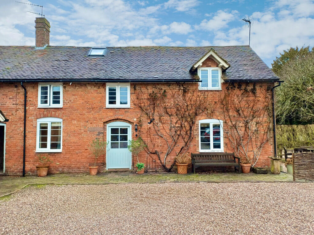 2 bed Cottage for rent in Lilleshall. From Barbers - Newport 2 bed Cottage for rent in Lilleshall. From Barbers - Newport