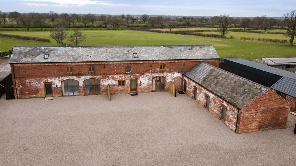 3 bed Barn Conversion for rent in Weston. From Barbers - Whitchurch