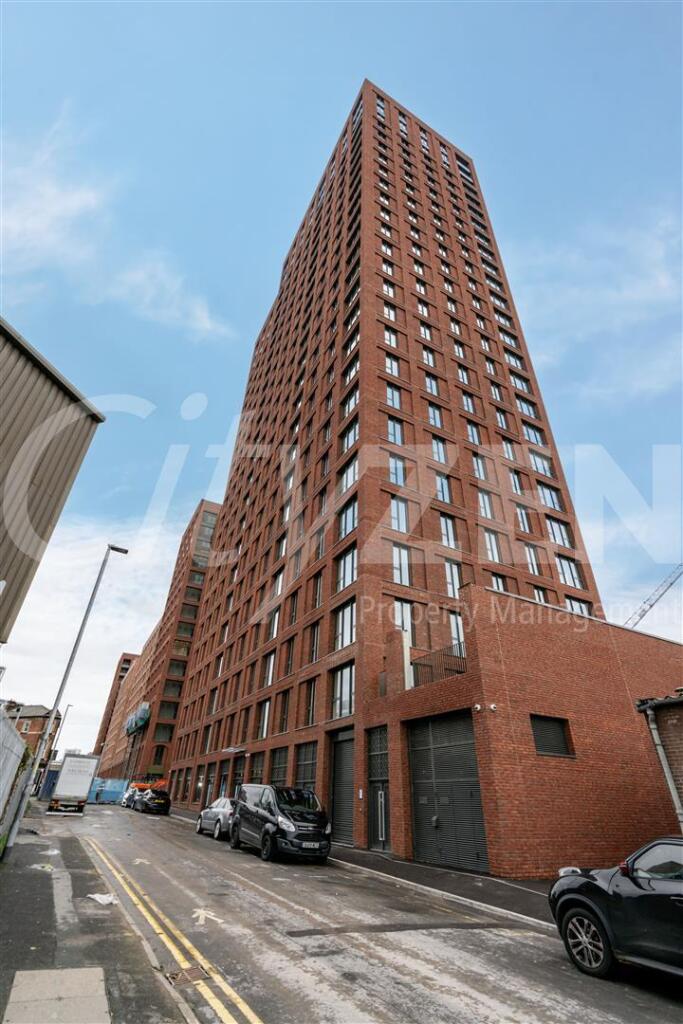 3 bed Detached for rent in . From CityZEN - London