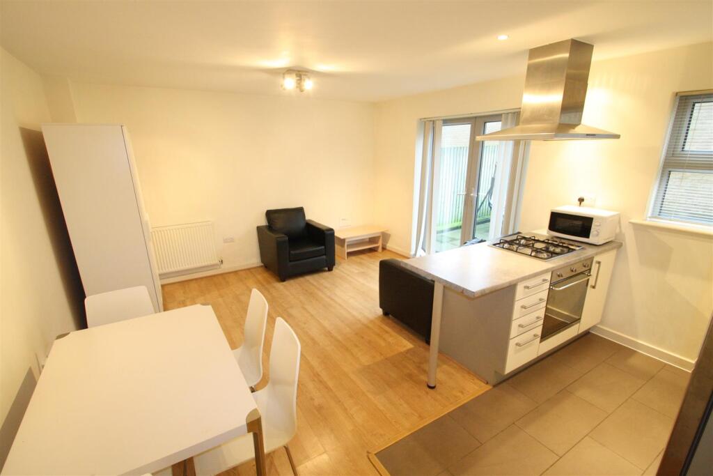 1 bed 1st Floor Flat for rent in Bow. From CityZEN - London 1 bed 1st Floor Flat for rent in Bow. From CityZEN - London