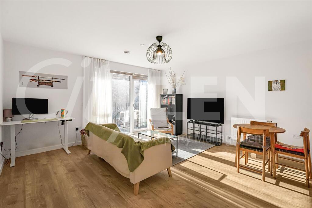 1 bed 1st Floor Flat for rent in London. From CityZEN - London