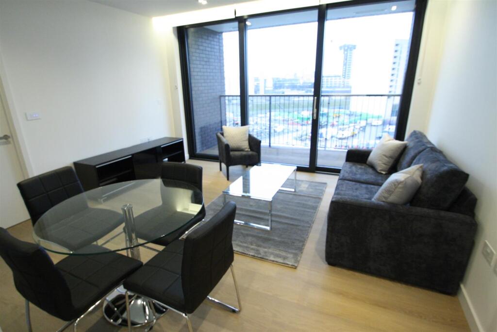 2 bed Detached for rent in Camden Town. From CityZEN - London