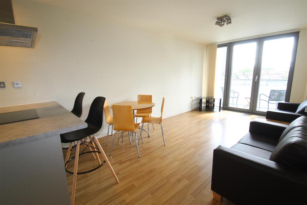 1 bed 1st Floor Flat for rent in Stratford. From CityZEN - London