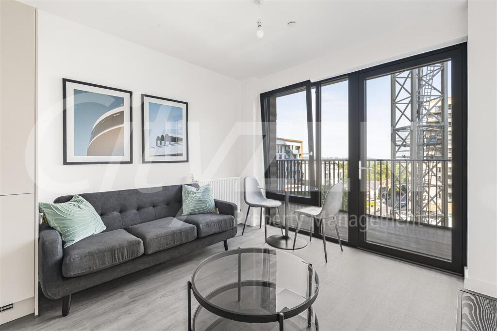 1 bed 1st Floor Flat for rent in London. From CityZEN - London