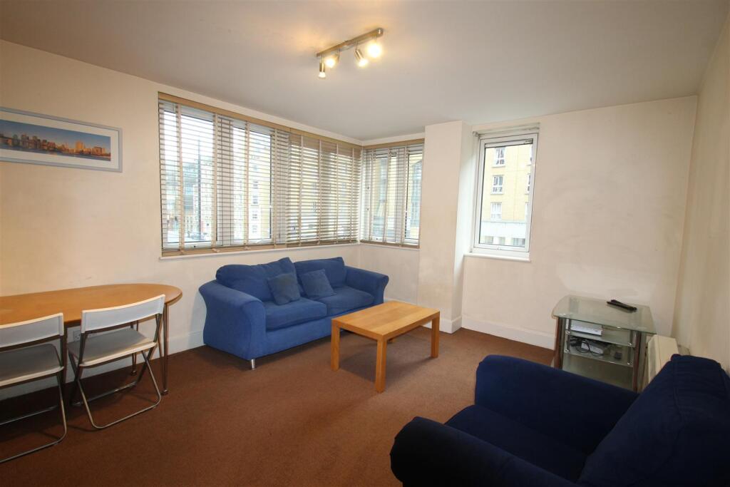 2 bed 1st Floor Flat for rent in Stepney. From CityZEN - London 2 bed 1st Floor Flat for rent in Stepney. From CityZEN - London