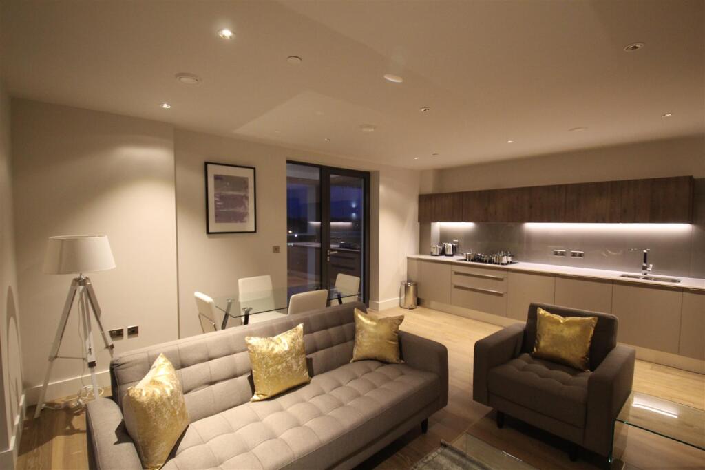 2 bed 1st Floor Flat for rent in London. From CityZEN - London 2 bed 1st Floor Flat for rent in London. From CityZEN - London