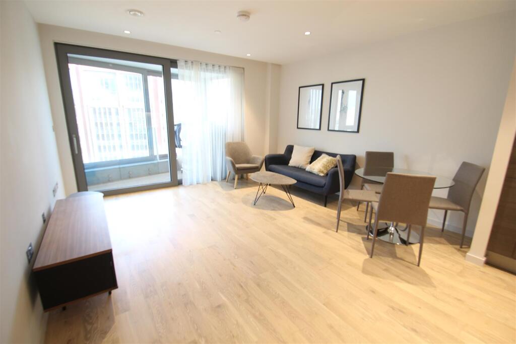 1 bed 1st Floor Flat for rent in London. From CityZEN - London