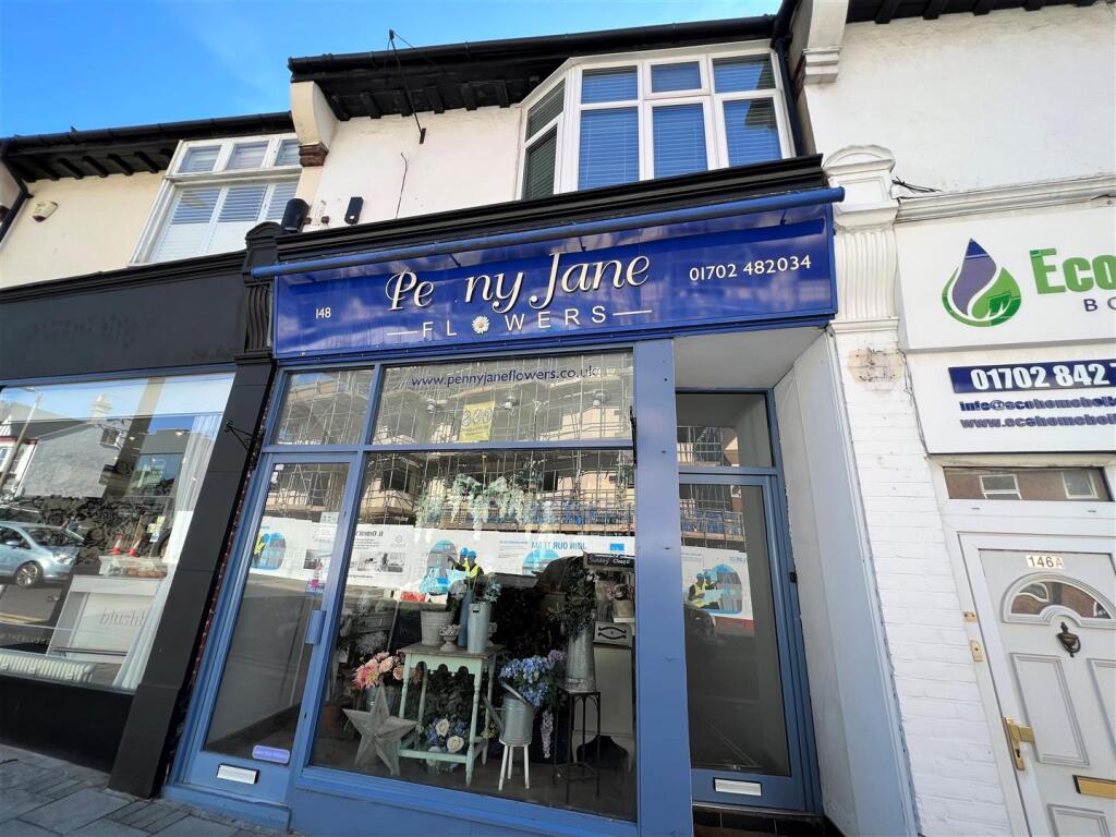 1 bed 1st Floor Flat for rent in Southend-on-Sea. From Appointmoor Estates - Westcliff-On-Sea