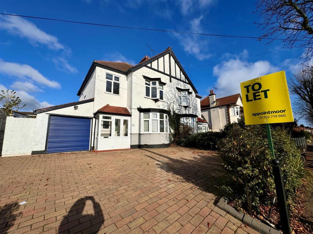 4 bed Semi Detached for rent in Southend-on-Sea. From Appointmoor Estates - Westcliff-On-Sea