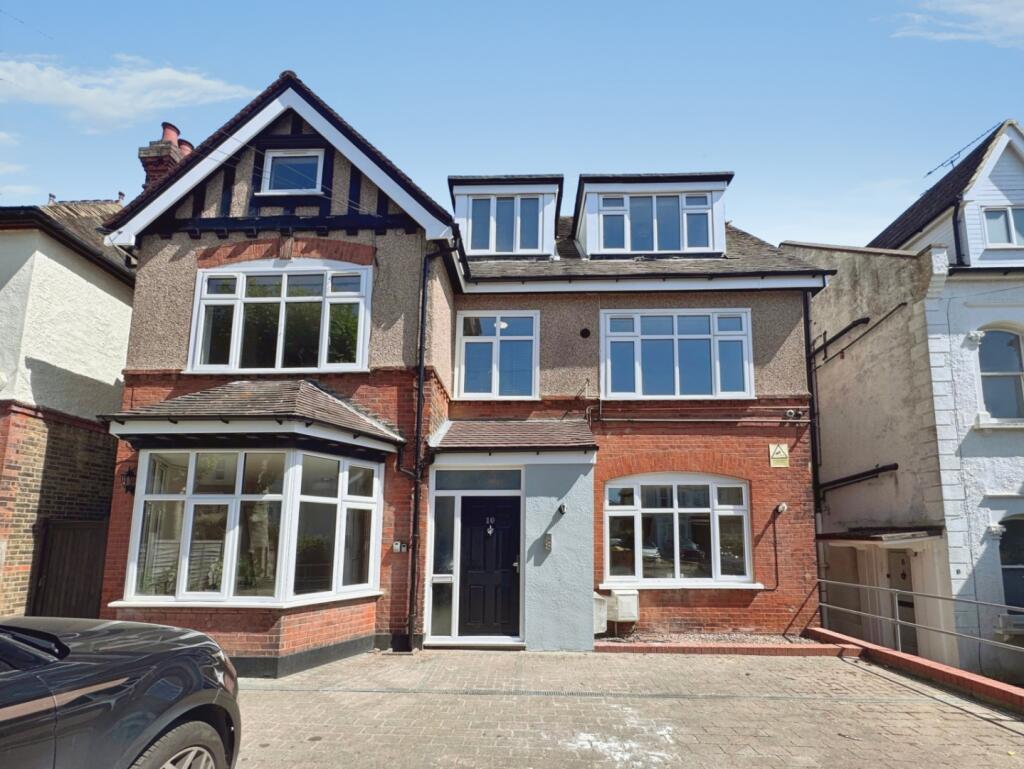 2 bed House (unspecified) for rent in Southend-on-Sea. From Appointmoor Estates - Westcliff-On-Sea 2 bed House (unspecified) for rent in Southend-on-Sea. From Appointmoor Estates - Westcliff-On-Sea