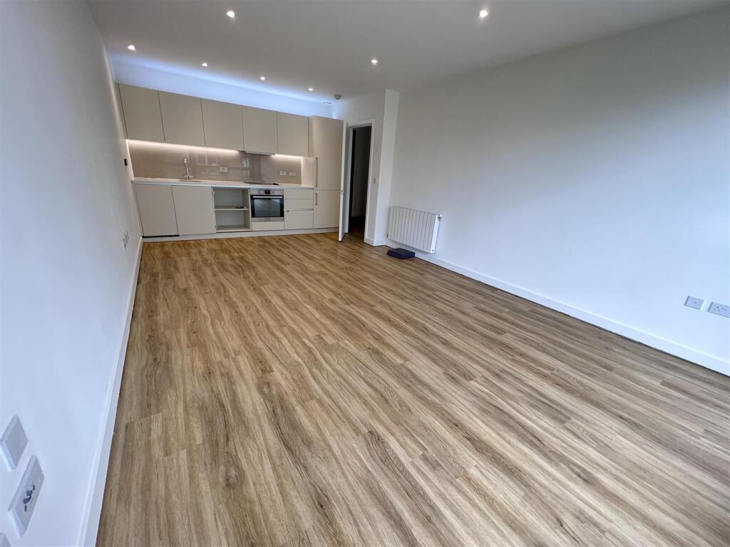 1 bed Apartment for rent in London. From Embassy Lettings & Management Limited - Cambridge