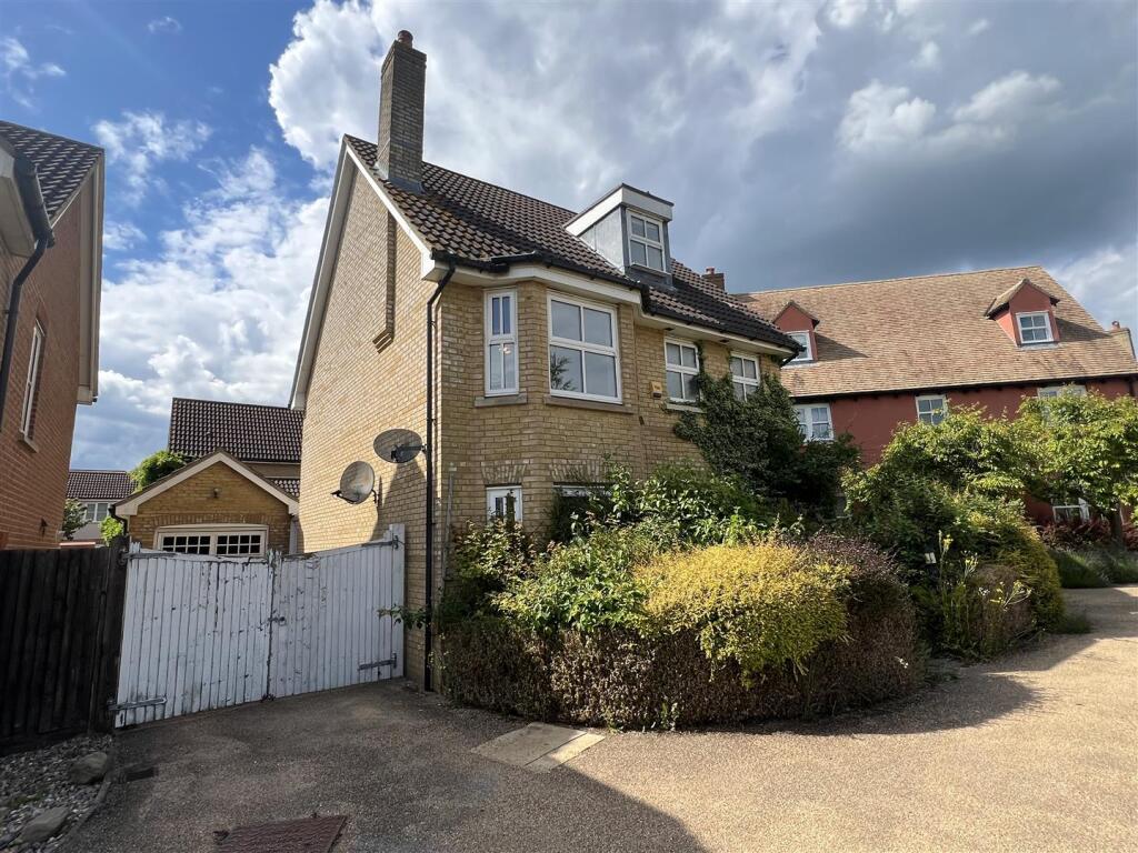 4 bed Detached for rent in Cambourne. From Embassy Lettings & Management Limited - Cambridge 4 bed Detached for rent in Cambourne. From Embassy Lettings & Management Limited - Cambridge