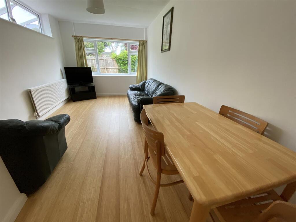 4 bed Semi Detached for rent in Cambridge. From Embassy Lettings & Management Limited - Cambridge 4 bed Semi Detached for rent in Cambridge. From Embassy Lettings & Management Limited - Cambridge
