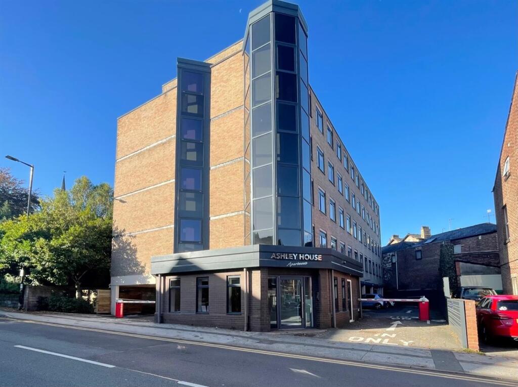 1 bed Apartment for rent in Altrincham. From Ian Macklin - Hale