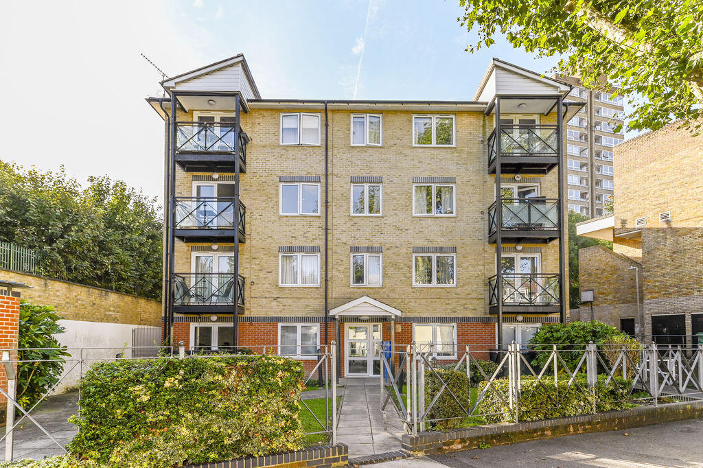 2 bed 1st Floor Flat for rent in Battersea. From Tate Residential Ltd - London 2 bed 1st Floor Flat for rent in Battersea. From Tate Residential Ltd - London