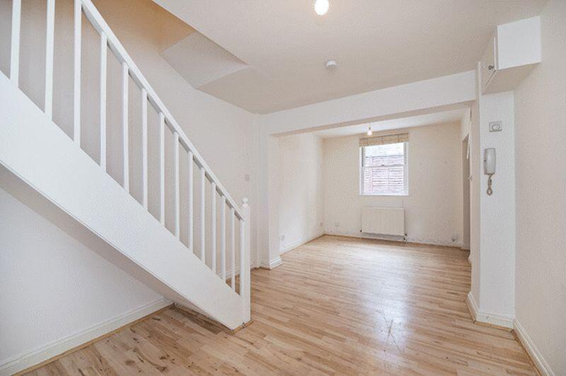 2 bed 1st Floor Flat for rent in Battersea. From Tate Residential Ltd - London