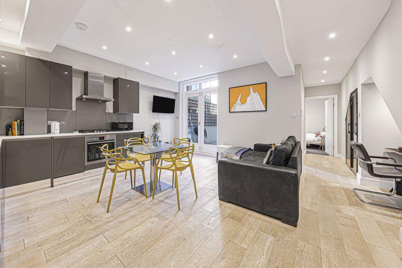 2 bed 1st Floor Flat for rent in London. From Tate Residential Ltd - London