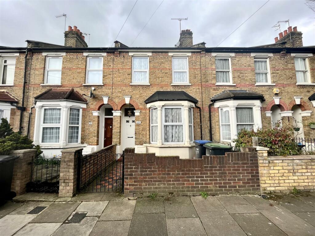 2 bed Mid Terraced House for rent in Edmonton. From Kings Group - Enfield Town