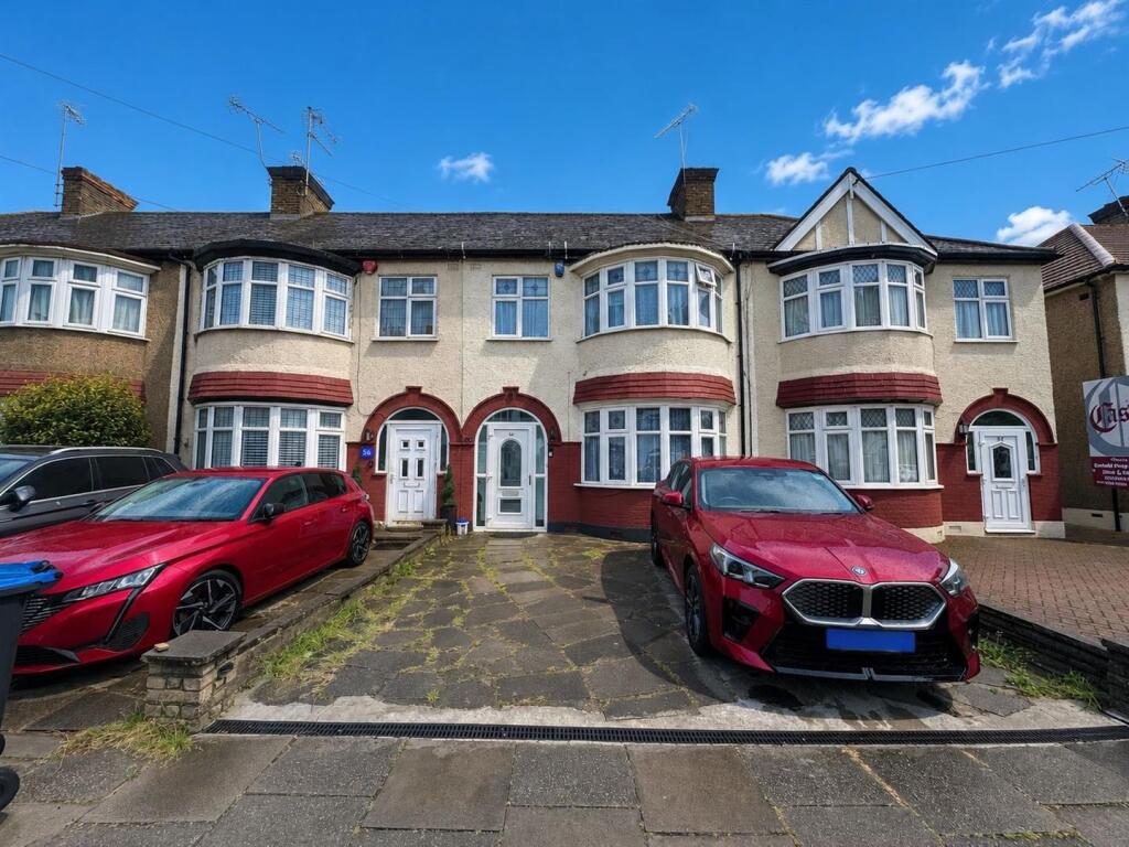 3 bed Mid Terraced House for rent in Edmonton. From Kings Group - Enfield Town