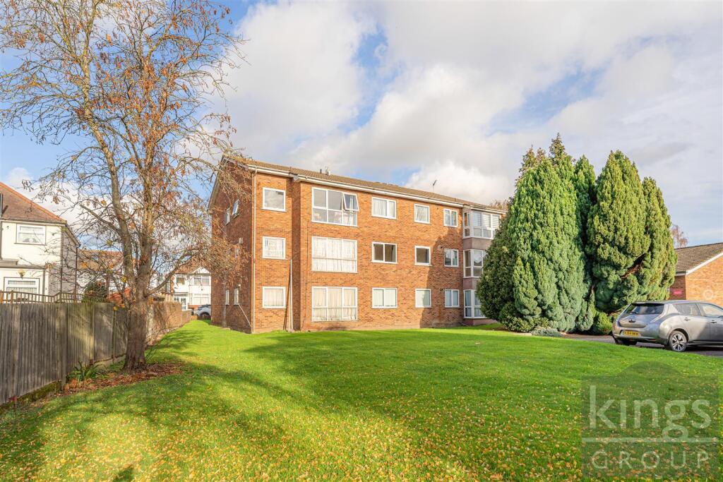 2 bed Apartment for rent in Sewardstone. From Kings Group - Enfield Highway