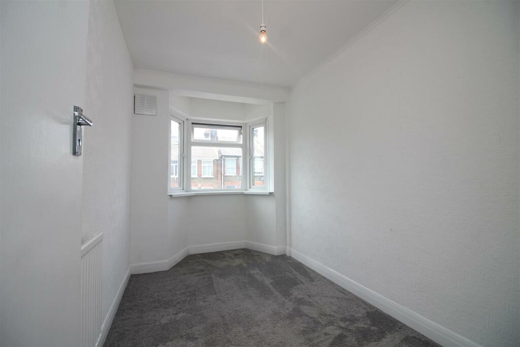 2 bed Flat for rent in London. From Kings Group - Walthamstow