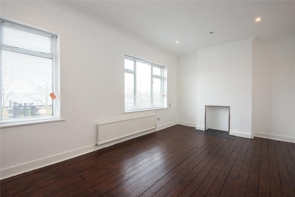 3 bed 1st Floor Flat for rent in London. From Kings Group - Walthamstow