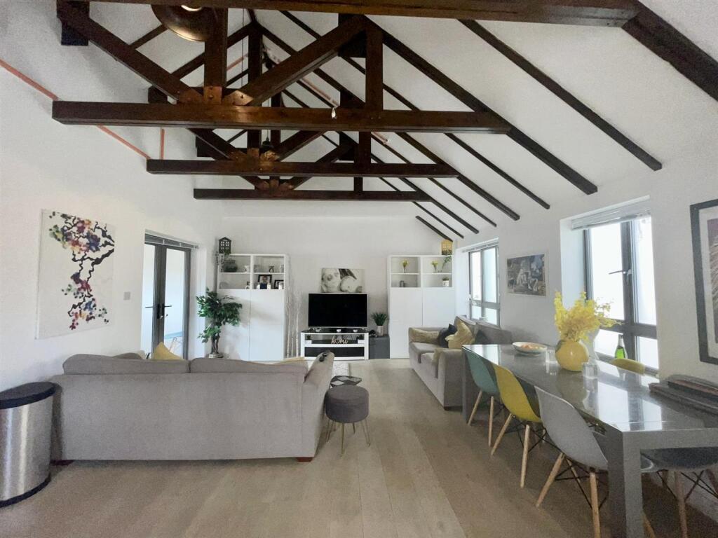 3 bed Detached for rent in Hertford. From Kings Group - Hertford 3 bed Detached for rent in Hertford. From Kings Group - Hertford