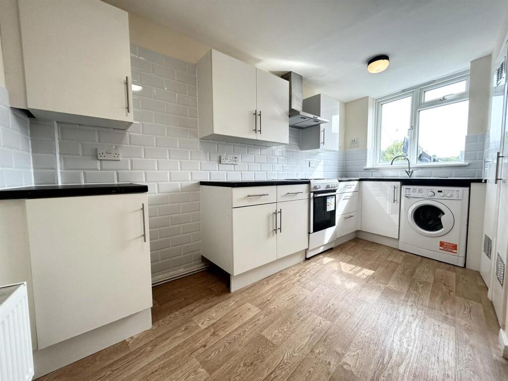4 bed Annexe for rent in Ware. From Kings Group - Hertford