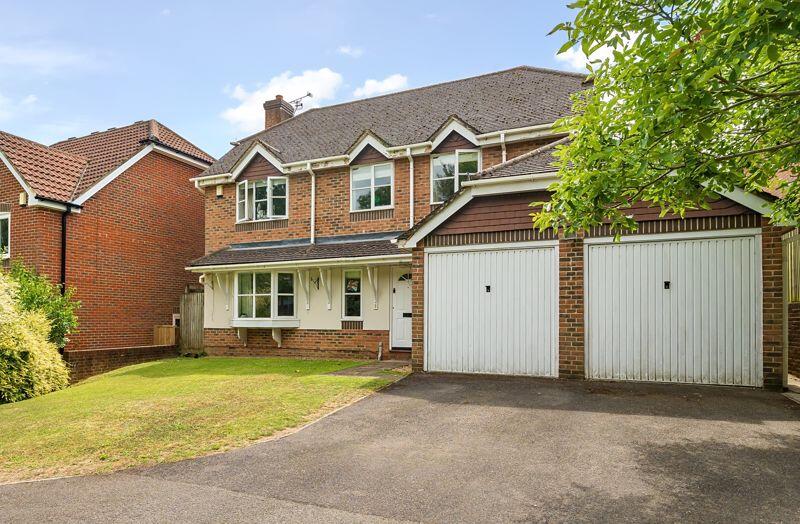 4 bed Detached for rent in Cranbrook. From Lambert & Foster Ltd - Cranbrook 4 bed Detached for rent in Cranbrook. From Lambert & Foster Ltd - Cranbrook