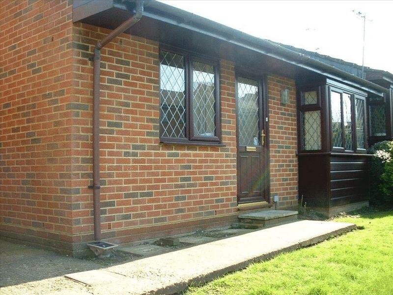 2 bed Bungalow for rent in Hawkhurst. From Lambert & Foster Ltd - Cranbrook